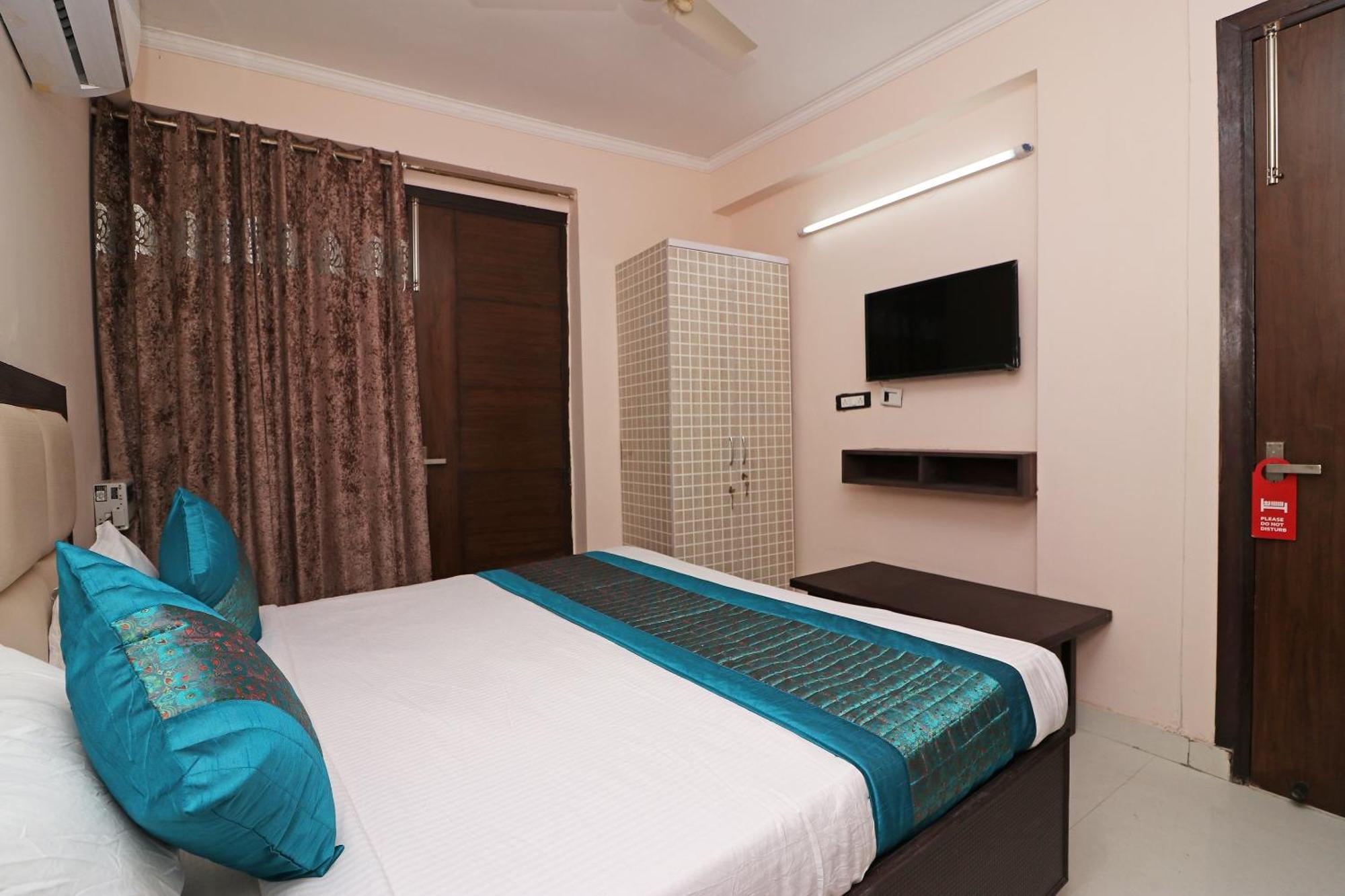 OYO 12732 Avalon Palace New Delhi Extérieur photo