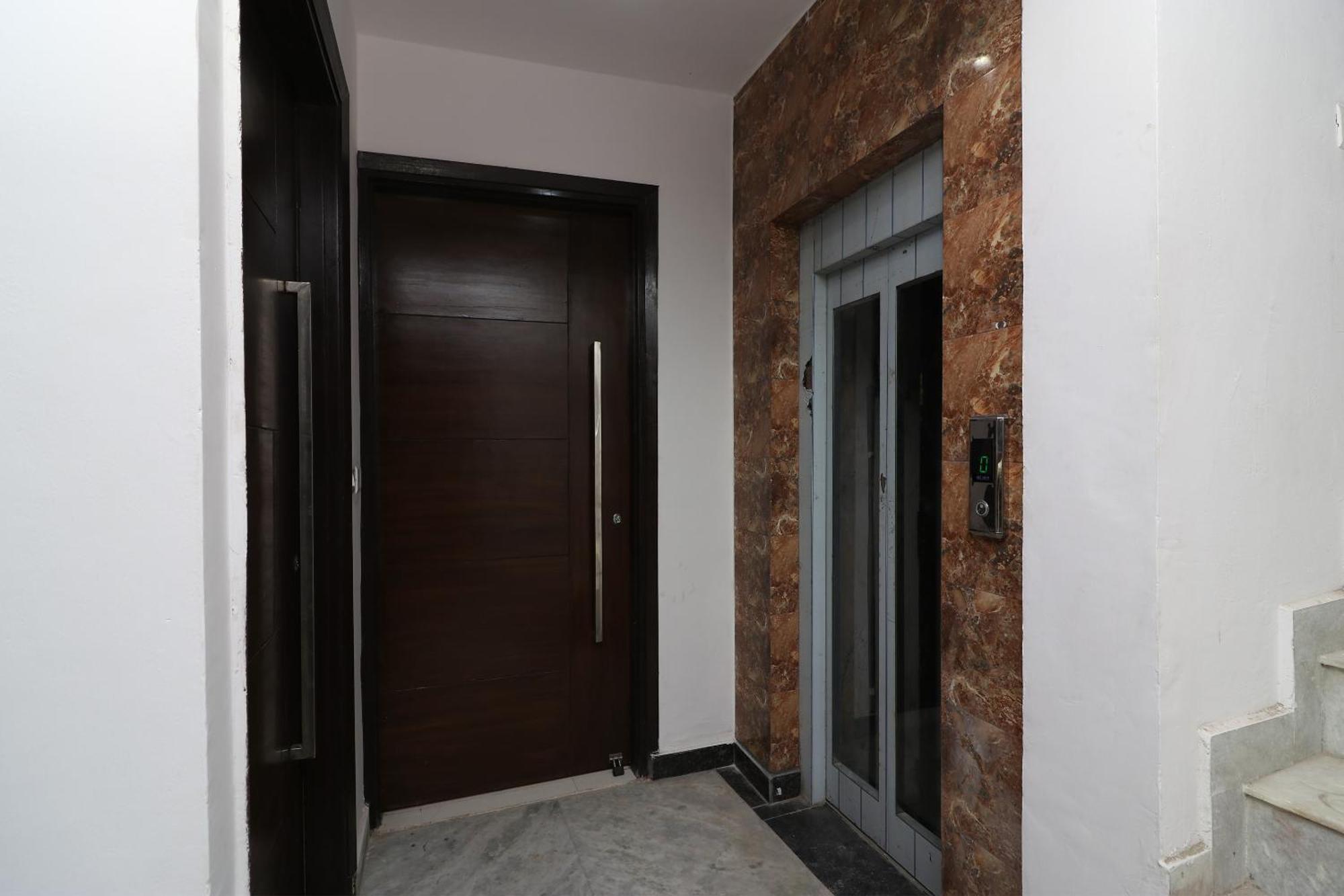 OYO 12732 Avalon Palace New Delhi Extérieur photo