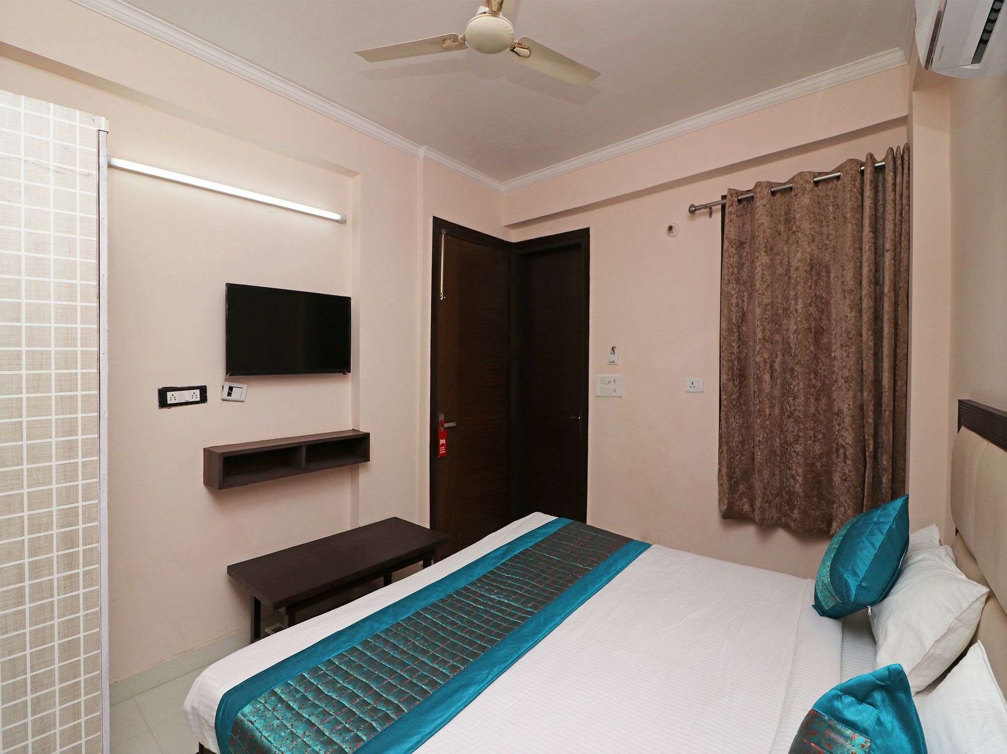 OYO 12732 Avalon Palace New Delhi Extérieur photo